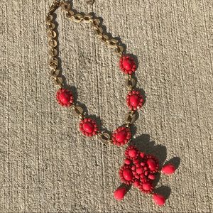 Stella & Dot coral cluster necklace